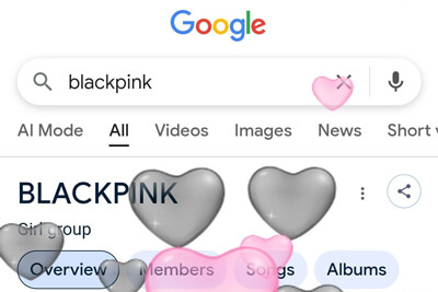 ハートボタン、ピンクの霧、黒とピンクのハートが見える BLACKPINK の検索結果ページ